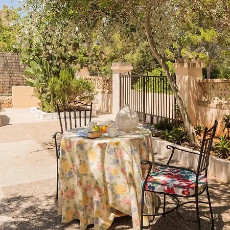 Es Pinar Villa *